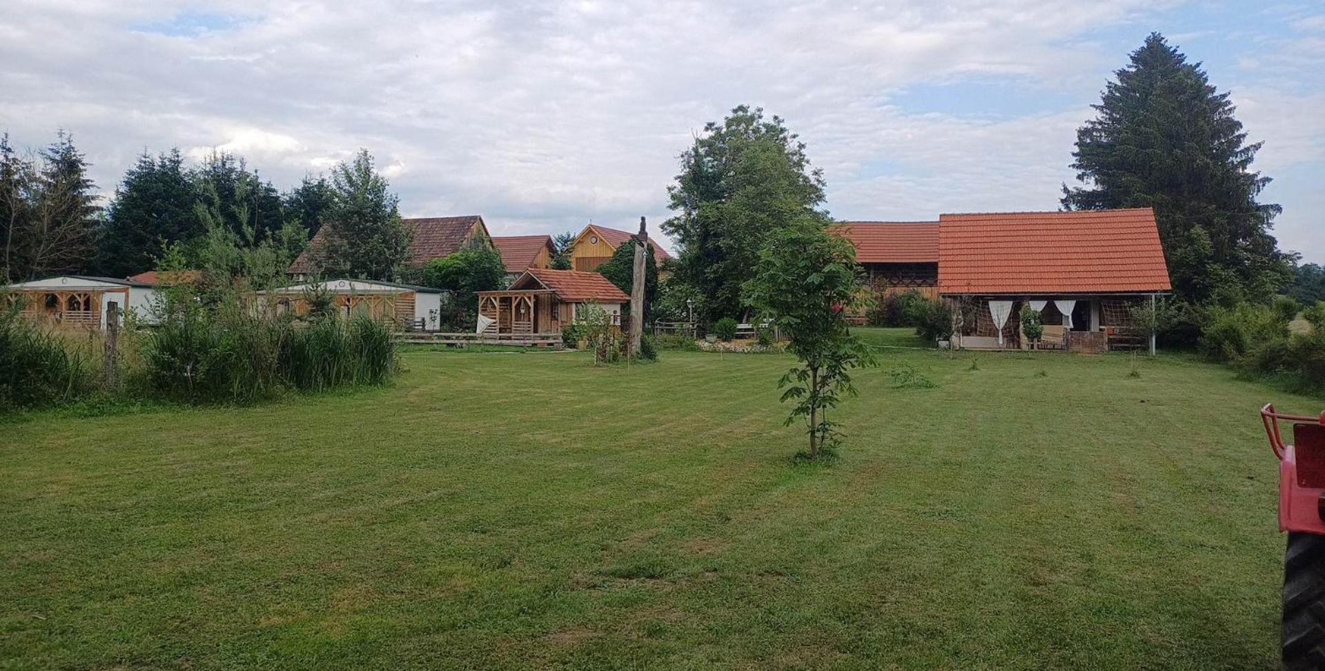 Edenski Vrt Ivancna Gorica Εξωτερικό φωτογραφία